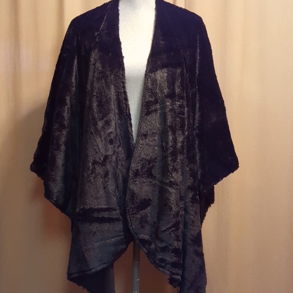 Black fur wrap